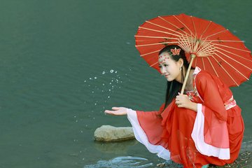 那一夜的吻场景完整版本